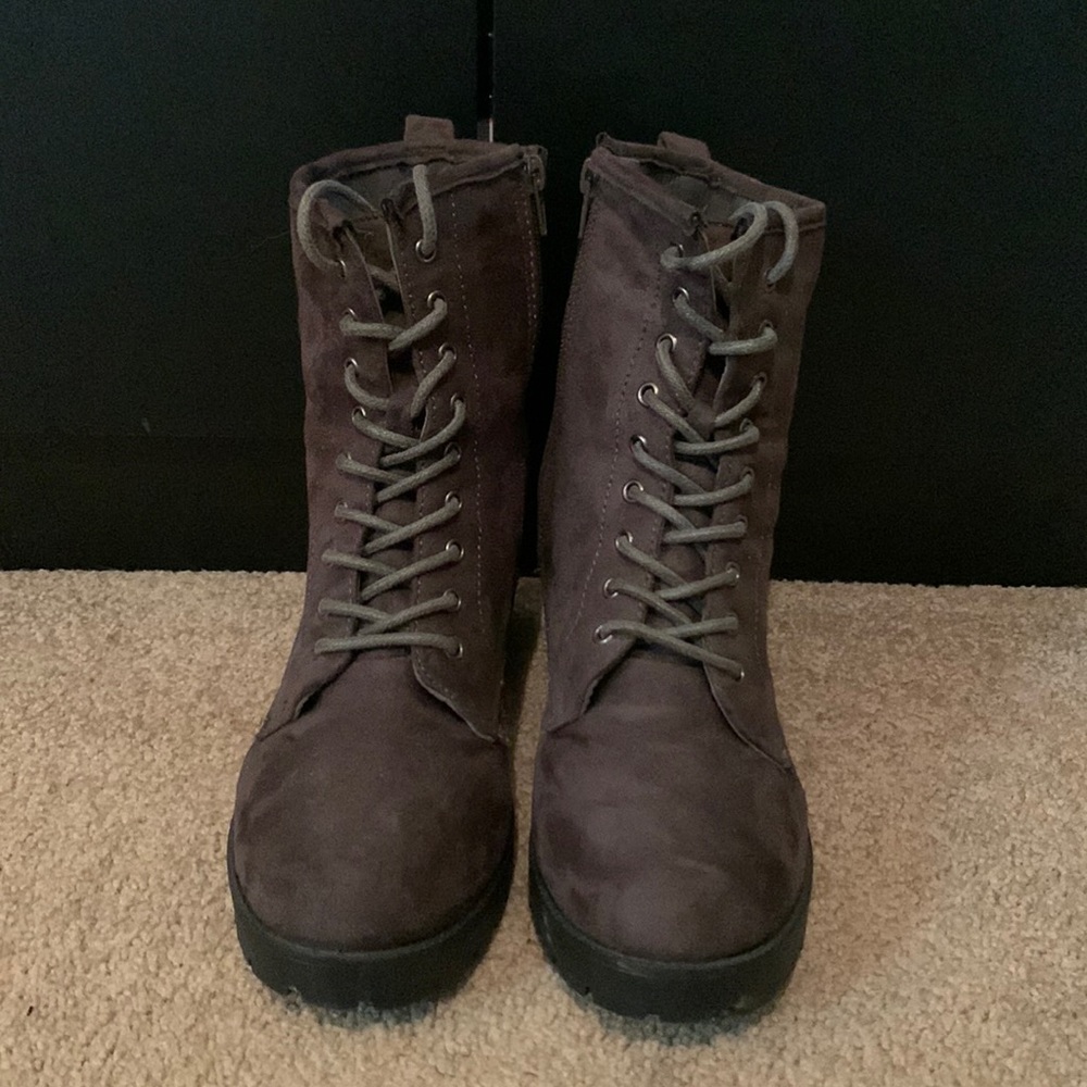 Dark gray Zigisoho boots (size 9 US)